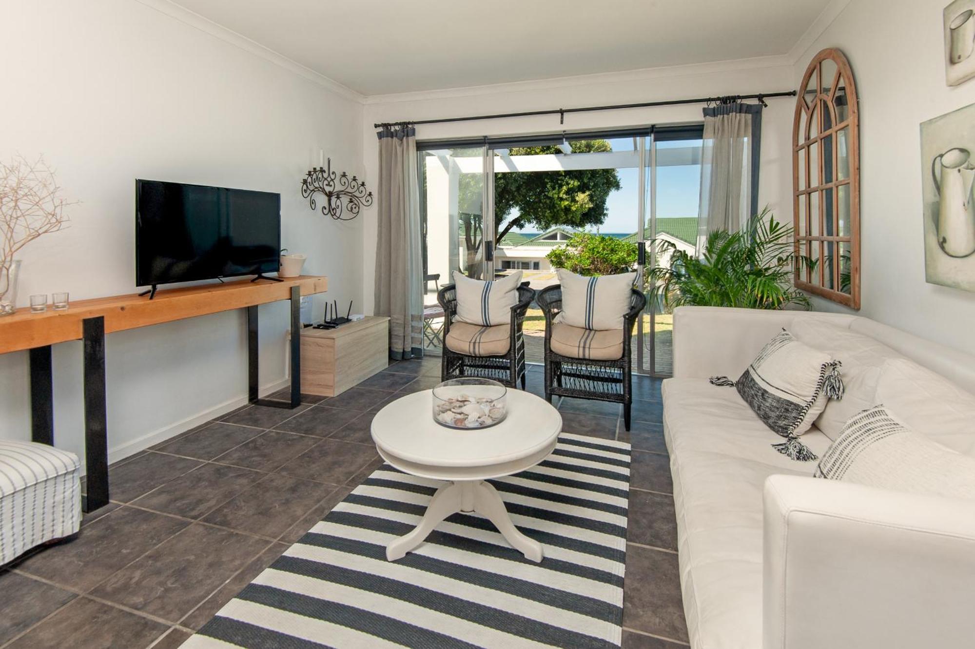 63 Whalerock Estate Apartment Hermanus Bagian luar foto
